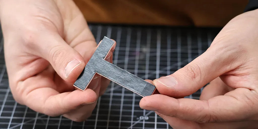 Schneide die Buchstaben aus