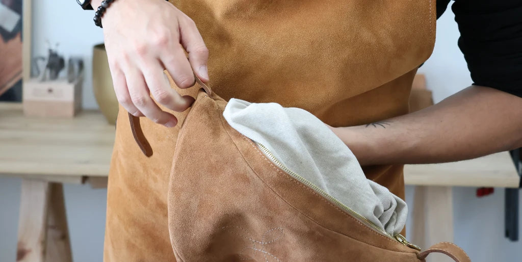 Bauchtasche wenden