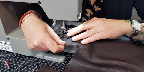 DIY Kulturbeutel aus Leder