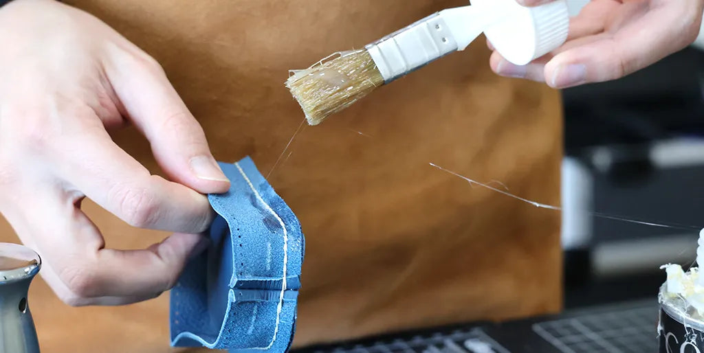 Glue the edges