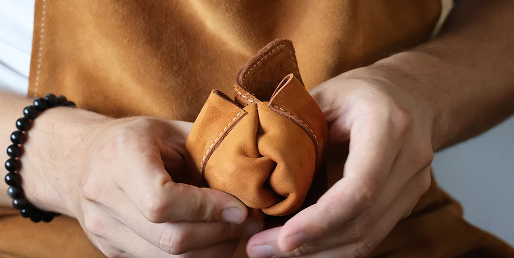 retourner etui lunettes tutoriel étui à lunettes en cuir fermoir clic clac