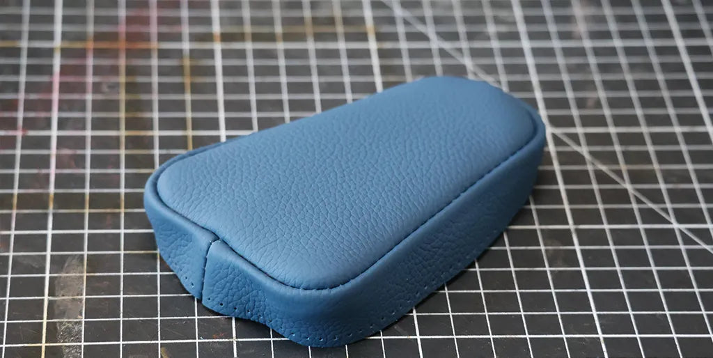 Shape the leather