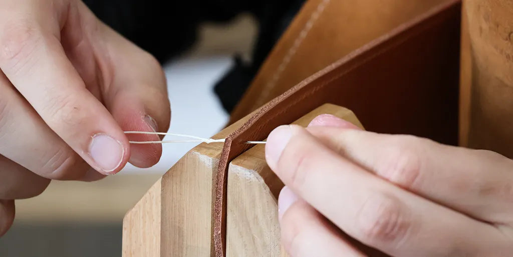 Début couture point anglais