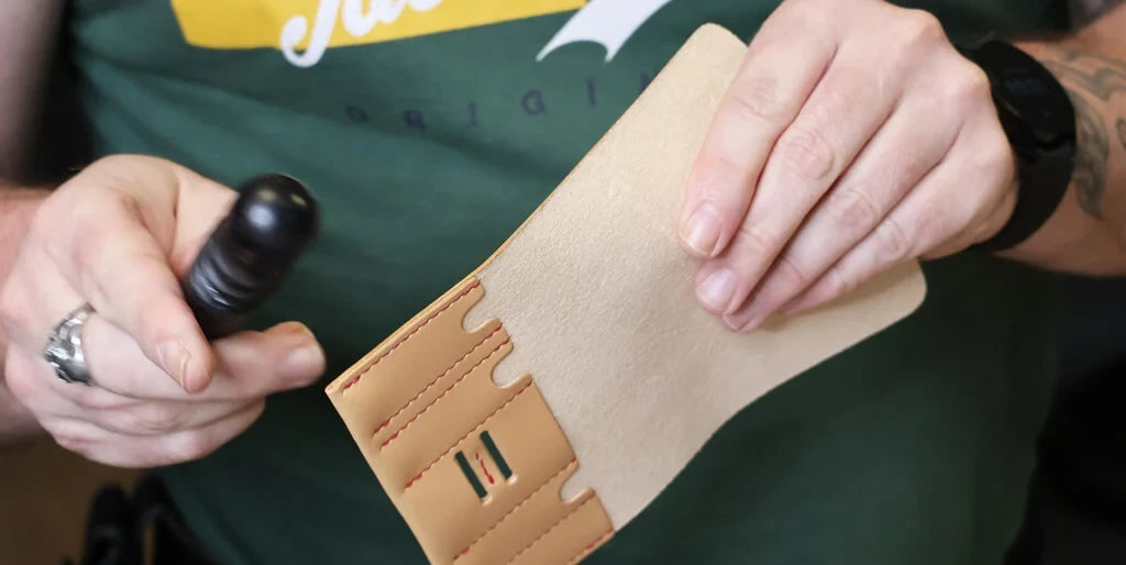 coser uma bolsa de couro
