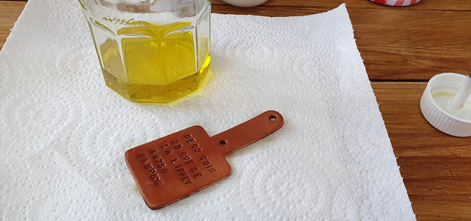 étiquette voyage cuir