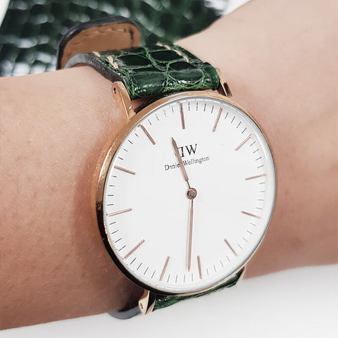 montre en cuir croco