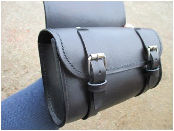 tutoriel sacoche moto cuir