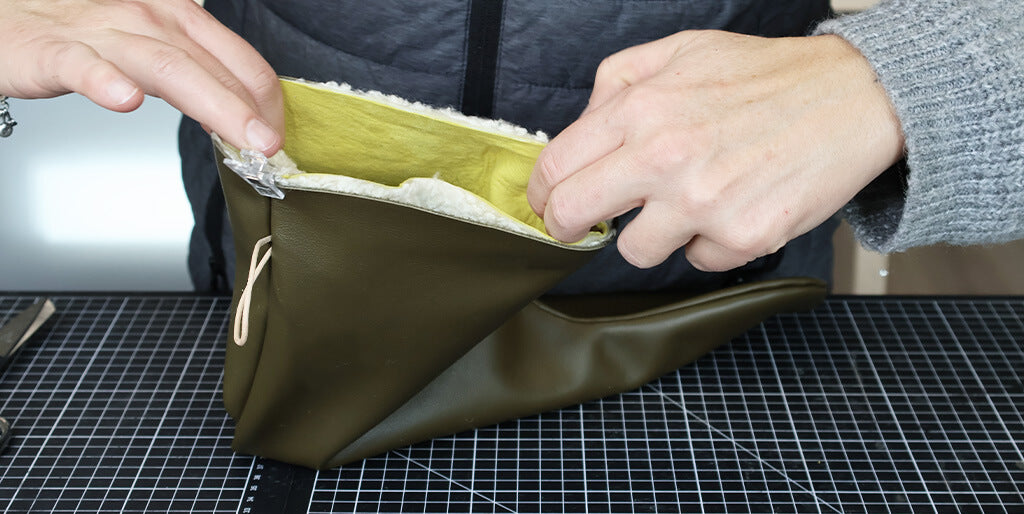 chaussette de Noël en cuir - botte cheminé