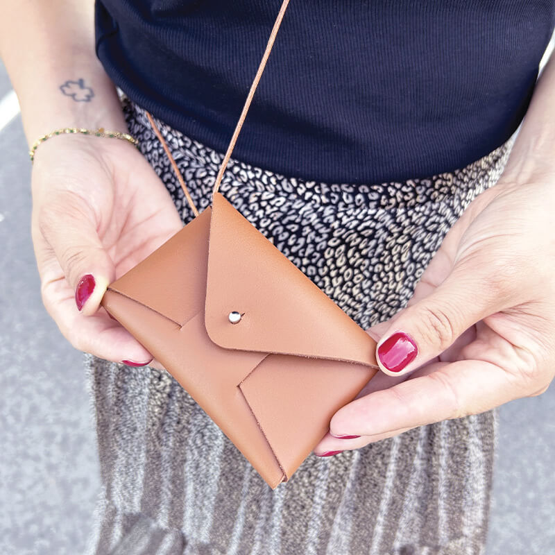 Porte-cartes en cuir DIY