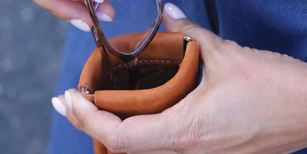 tutoriel étui à lunettes en cuir fermoir clic clac