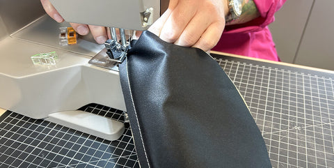 pochette banane cuir tuto