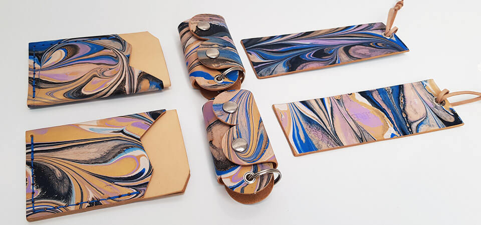 Mabling leather paint