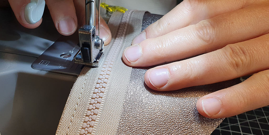 couture banane fermeture