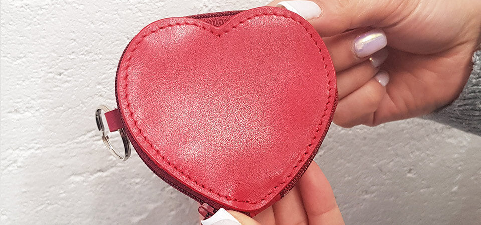 Anleitung für eine Leder-Herzbrieftasche