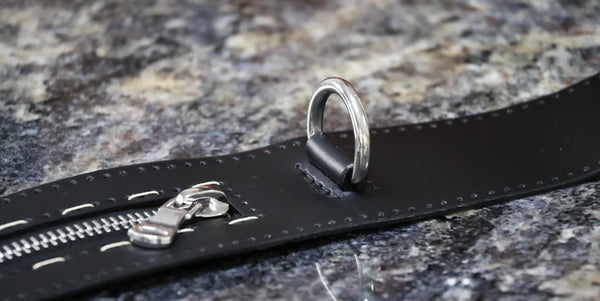 Cucire le linguette con anello a D