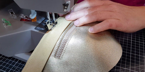 pochette banane cuir tuto