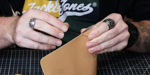 coudre un étui en cuir