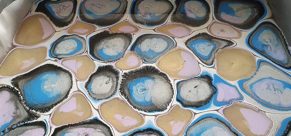 Leather marbling paint