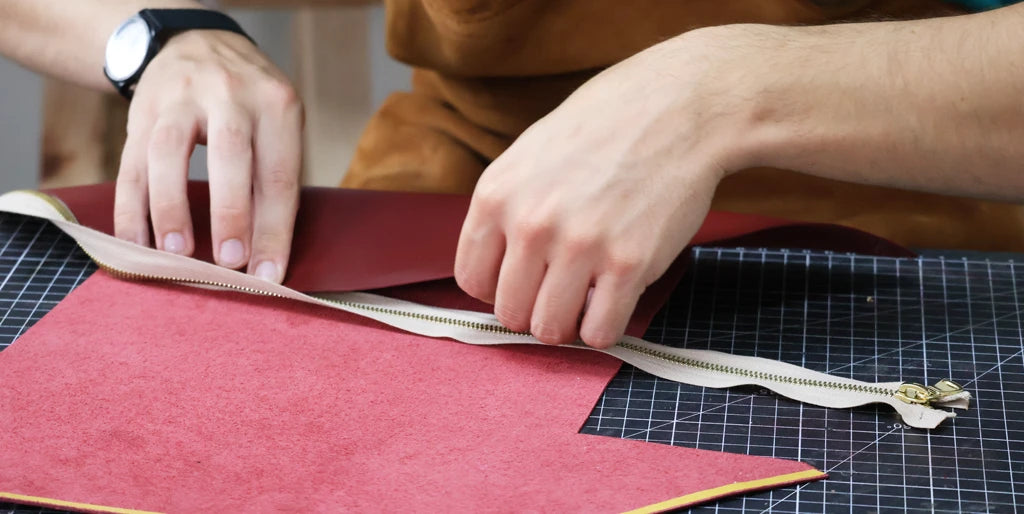 glue zipper