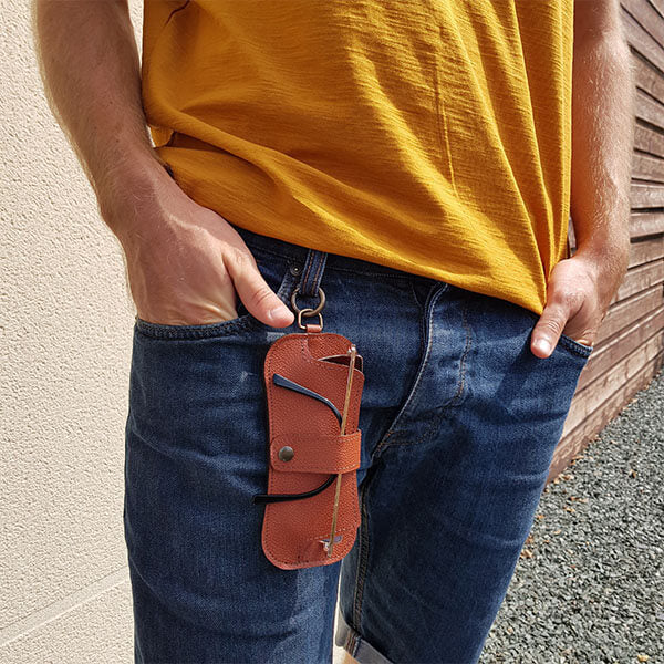 Etui à lunette en cuir