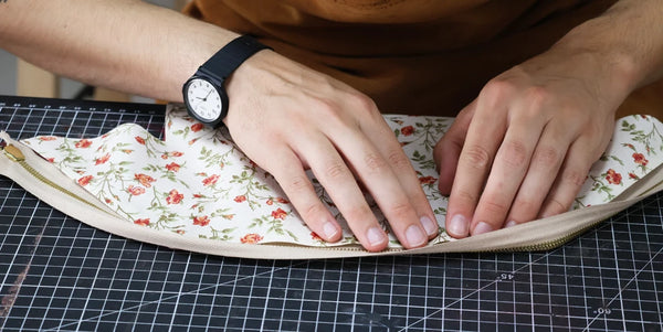 Glue the fabric lining