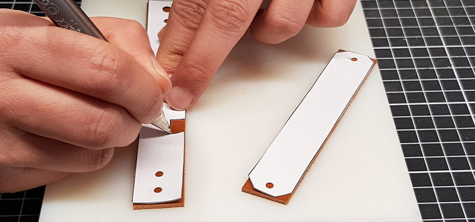 support téléphone en cuir