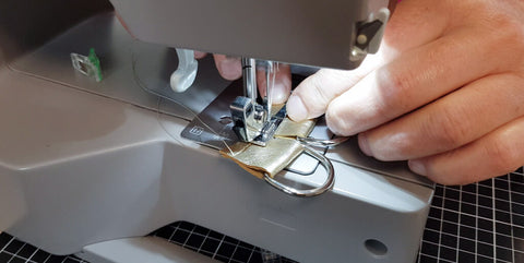 pochette banane cuir tuto