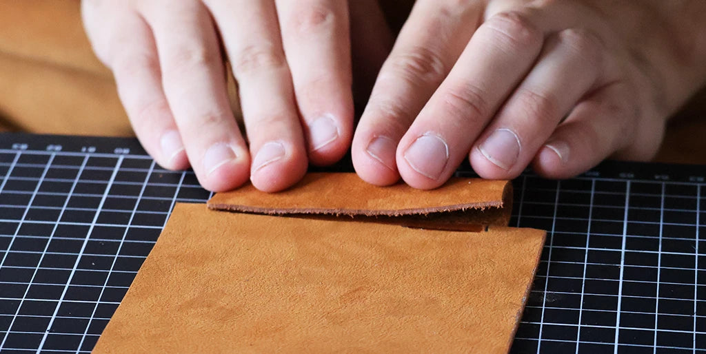 tutoriel étui à lunettes en cuir fermoir clic clac