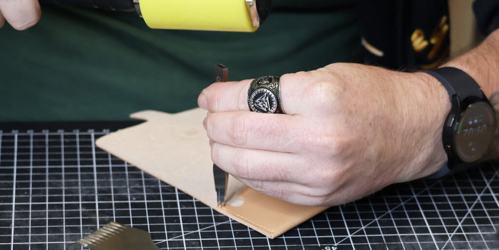 coudre un étui en cuir