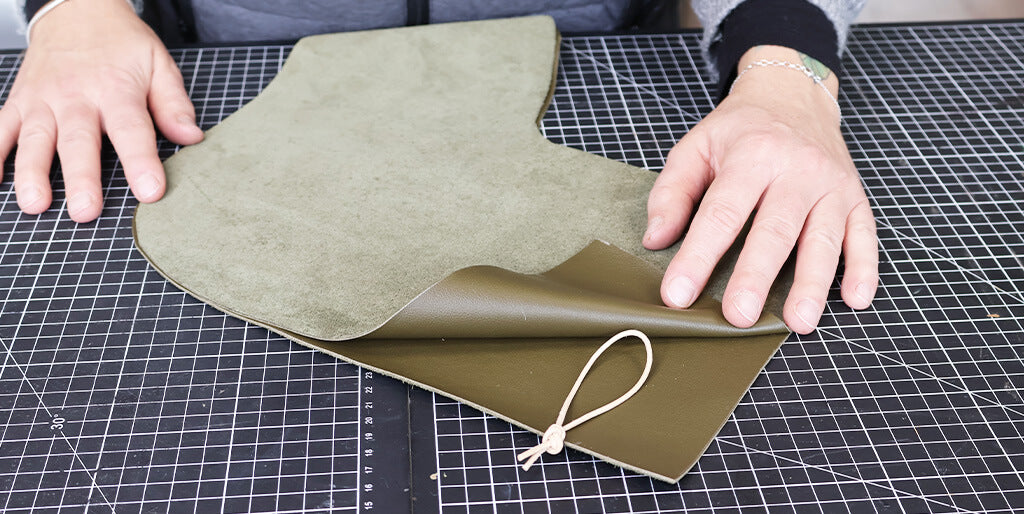 chaussette de Noël en cuir - botte cheminé