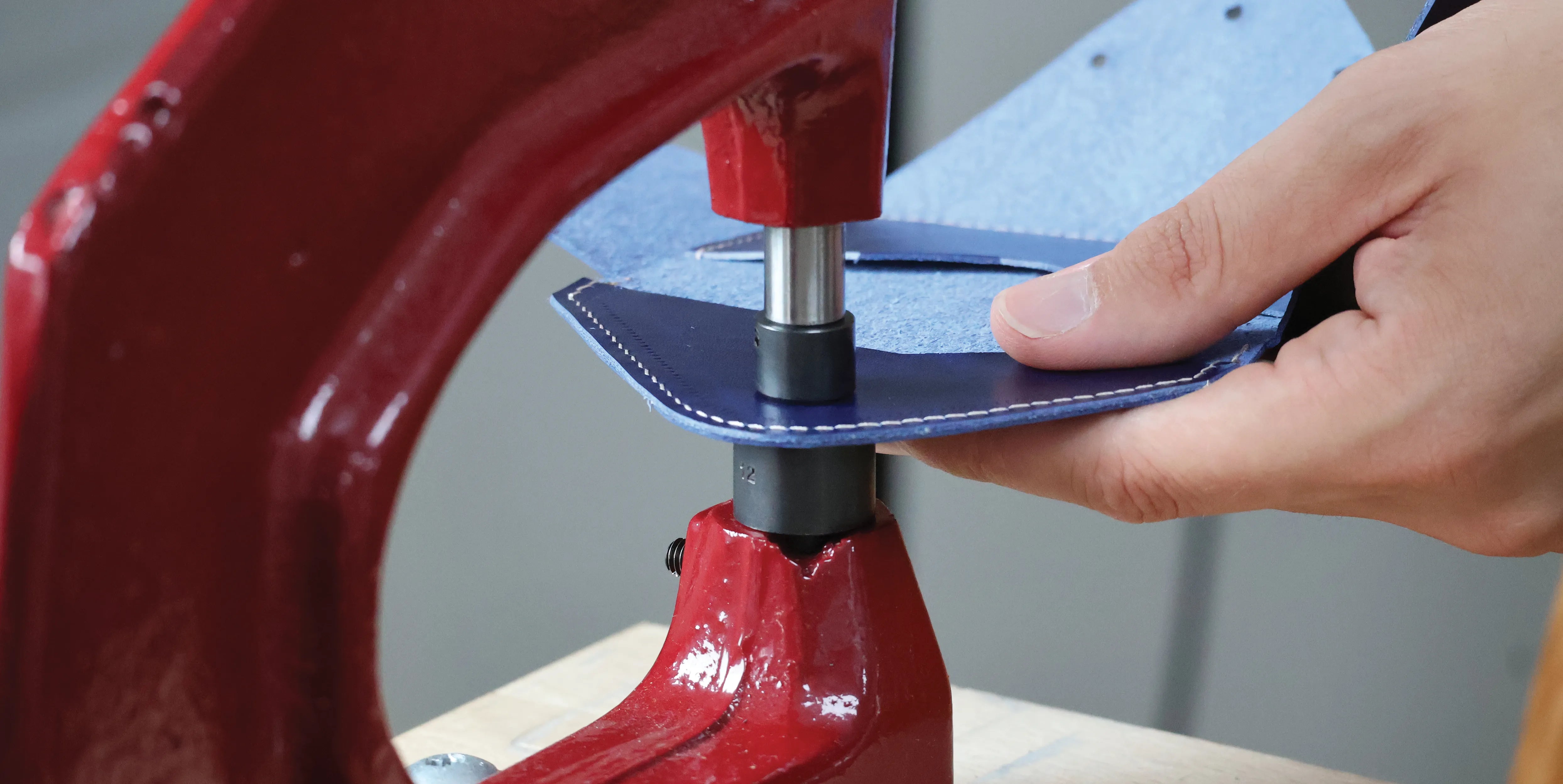 Attach the snap fastener