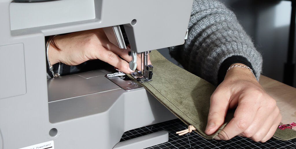 chaussette de Noël en cuir - botte cheminé