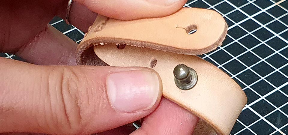 DIY Serviettenring aus Leder