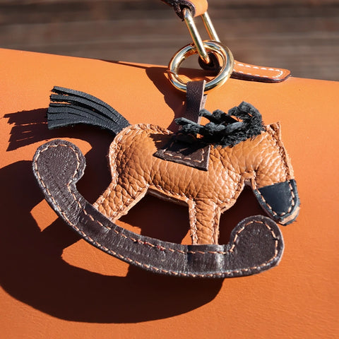 Grigri Pferd aus Leder
