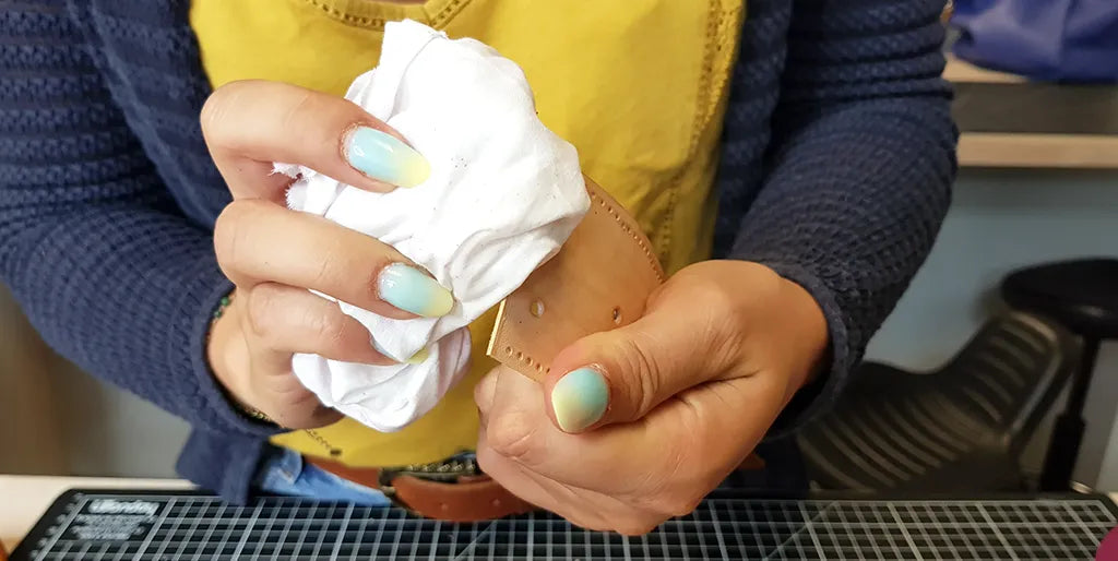 travailler tranches cuir