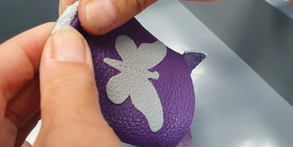 former chaussons en cuir bebe après couture