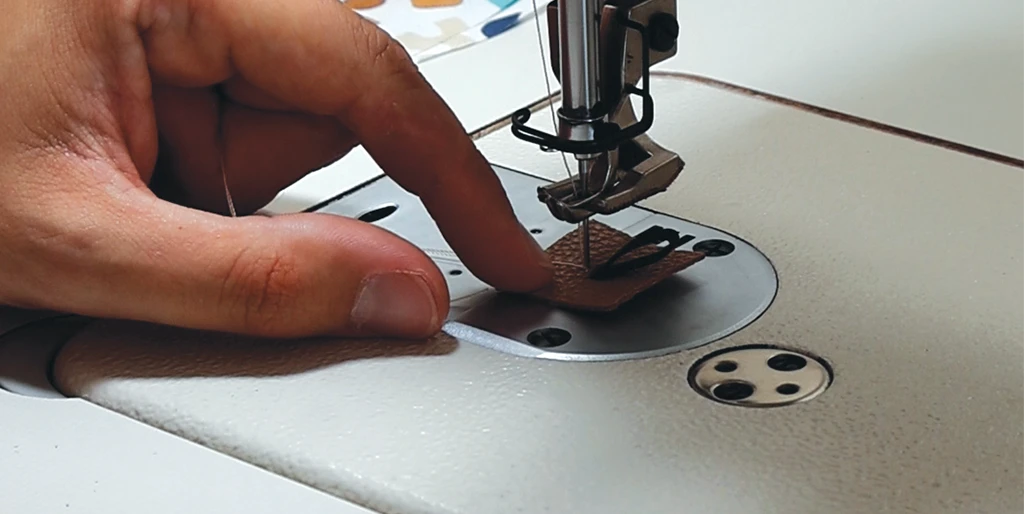 couture elastique chaussons cuir bébé