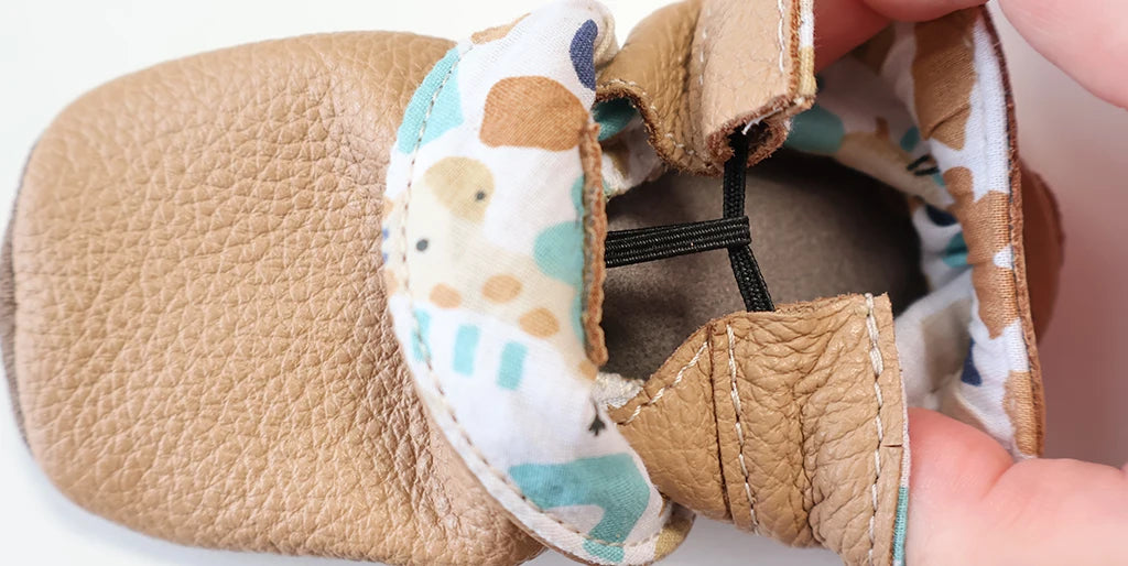 assemblage elastique chaussons bebe