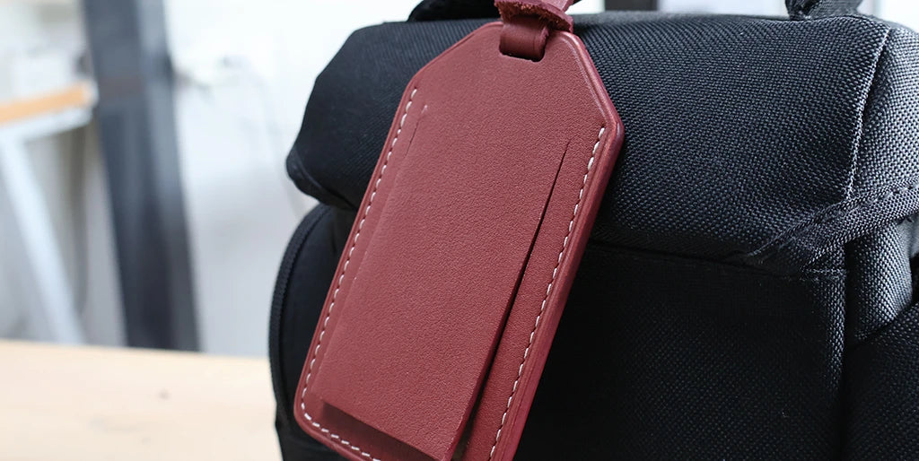 etiquette bagage en cuir