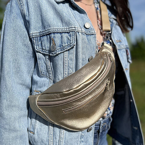 pochette banane cuir