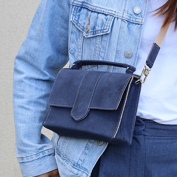 couture d'un sac en cuir Roma